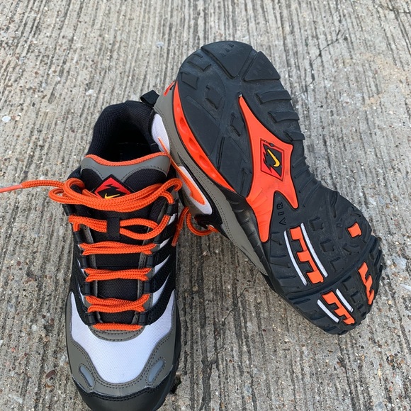 NIKE Air Terra Humara '18 (SZ 7.5) BONUS LACES - Picture 4 of 5